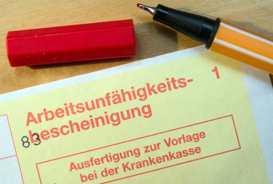 Seit 2009 erhält eine deutsche Lehrerin Krankschreibungen von einem Zentrum für Neurologie und Psychiatrie. (Symbolbild)