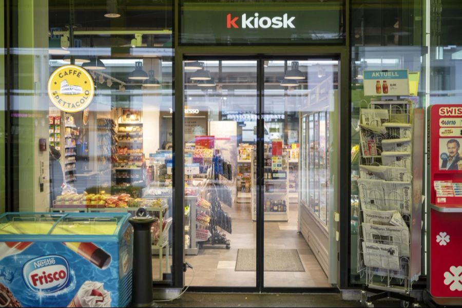 Diese können die Betrüger schliesslich am Kiosk für Bares austauschen.