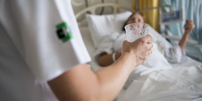 Artiset warnt: «Der Arbeitsmarkt im Gesundheitswesen ist aufgrund des Fachkräftemangels auf Arbeitskräfte ohne Schweizer Pass angewiesen». Arbeitskräfte Syrien