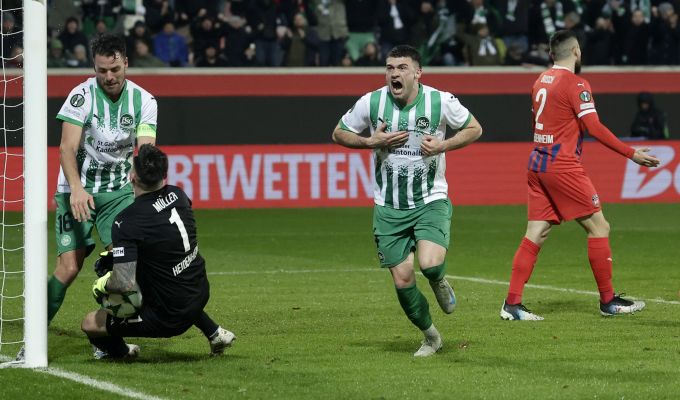 St.Gallens Jozo Stanic erzielt den zwischenzeitlichen 1:1-Ausgleich in der Schlussphase. FC St.Gallen