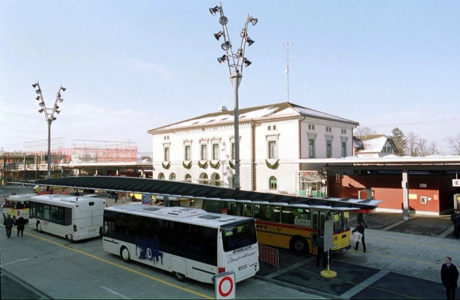 Ein Mann soll versucht haben, im Migrolino am Bahnhof zu klauen. (Archivbild)