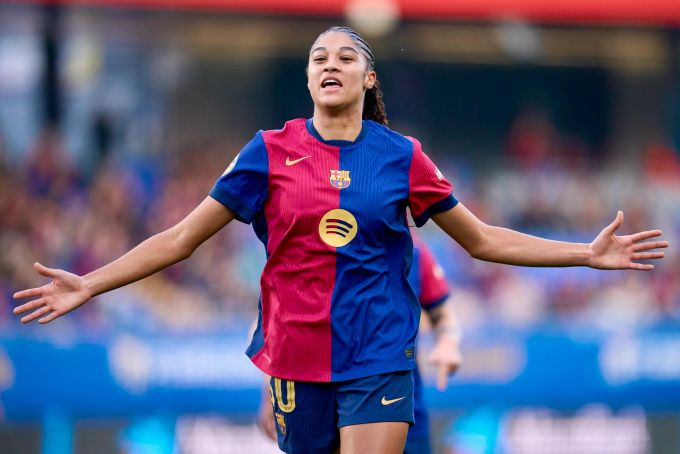 Sydney Schertenleib feiert ihr erstes Tor für den FC Barcelona. Sydney Schertenleib FC Barcelona