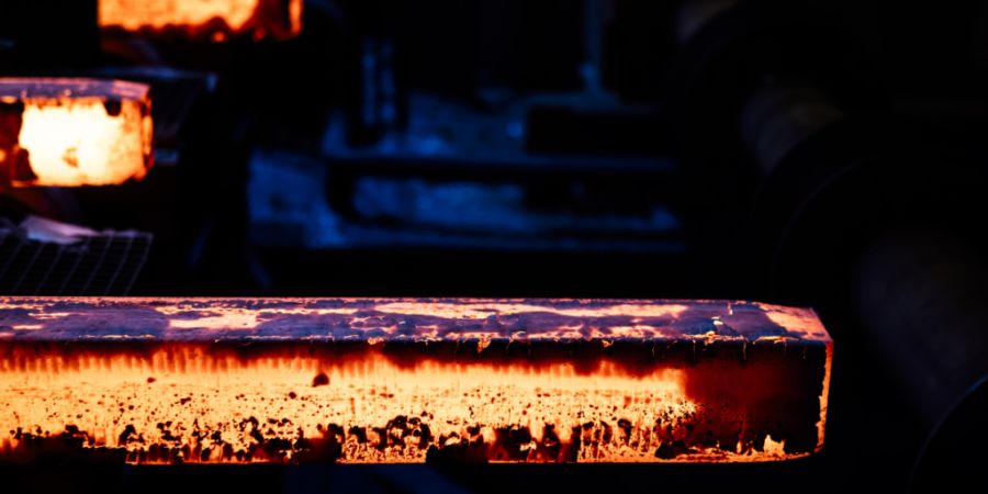 Swiss Steel sieht eine Bilanzsanierung und einen Stellenabbau in Deutschland vor. (Archivbild)