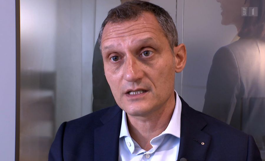 Personalvermittler Stefan Hamilos betreut zurzeit sehr viele Personen aus der Banken- und Versicherungsbranche.