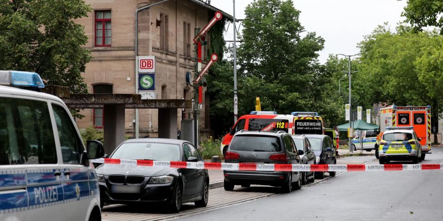 Der Bahnhof war längere Zeit weiträumig abgesperrt.