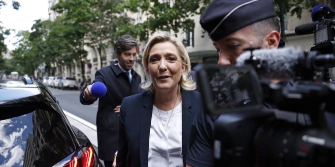 Von Marine Le Pen - Umfragen sehen keine absolute Mehrheit für Rechte