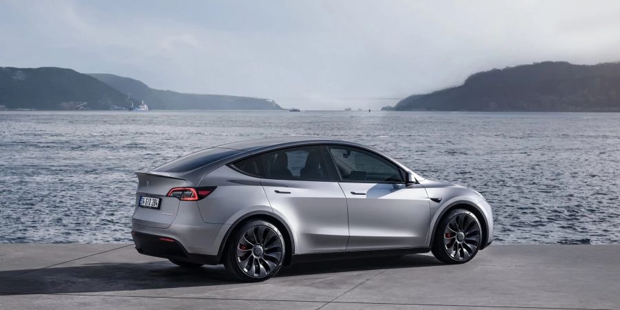 2024 Tesla-Model Y