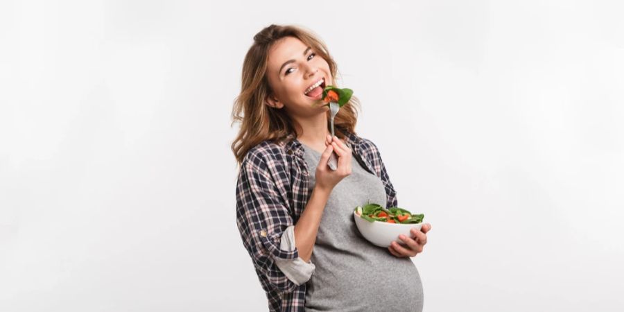 Schwangere Frau Gabel Mund Salatschüssel Freude