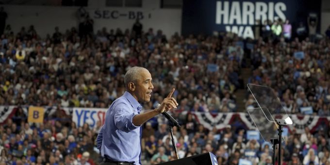 Schiesst gegen Trump - Obama macht in Pennsylvania Wahlkampf für Harris