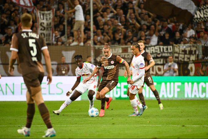 St. Pauli liess in der Bundesliga einige Torchancen gegen Top-Klub Leipzig liegen. Bundesliga