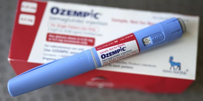 Abnehmspritzen wie Ozempic sind im Trend – auch bei normalgewichtigen Personen. Ozempic