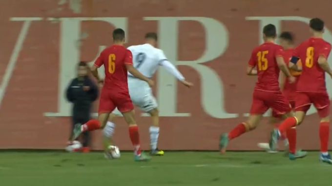 Lars Villiger im Einsatz für die U21 der Schweizer Nati gegen Montenegro. U21 Schweizer Nati Montenegro