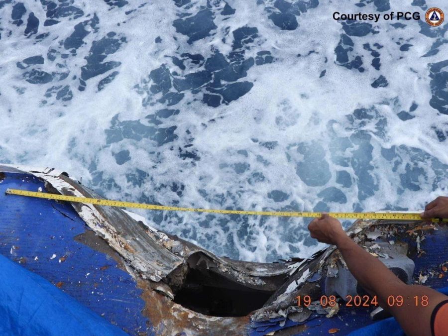 Die Aufnahmen zeigen die Schäden an einem Schiff der Küstenwache der Philippinen nach dem Zusammenstoss mit der chinesischen Küstenwache.