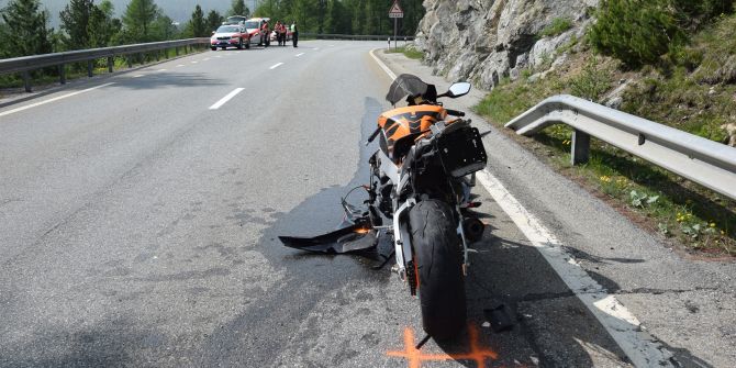 Motorradunfall in Pontresina