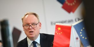 Laut EU-Kammer - China erlaubt mehr Firmen Export seltener Erden Laut EU-Kammer - China erlaubt mehr Firmen Export seltener Erden