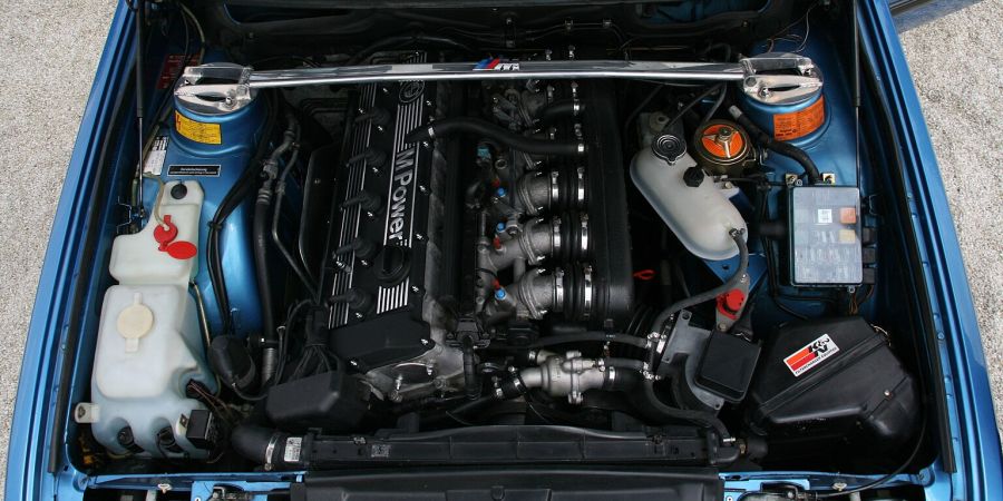 BMW M5 E28