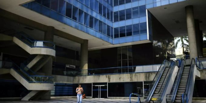 Geschlossenes Einkaufszentrum in Caracas am Dienstag Geschlossenes Einkaufszentrum in Caracas am Dienstag