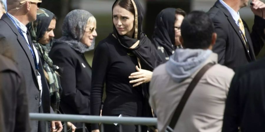 Regierungschefin Ardern nach den Schweigeminuten