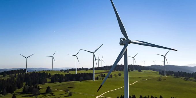 Der Ausbau der Windenergie in Nordrhein-Westfalen könnte bald stark abnehmen. (Symbolbild) Windenergie