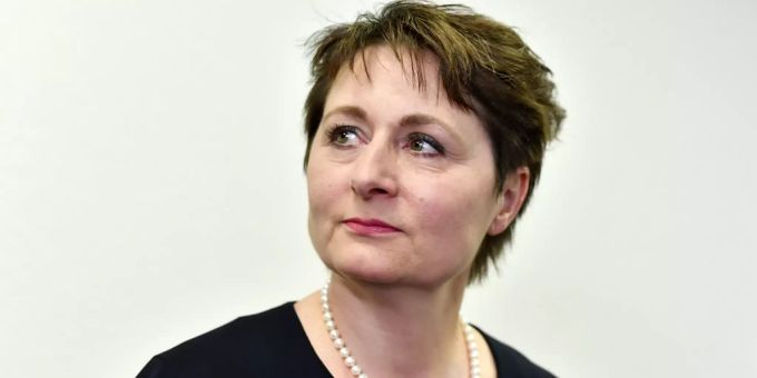 Gesundheitsdirektorin Franziska Roth tritt nach Kritik zurück. Franziska Roth Gesundheitsdirektorin