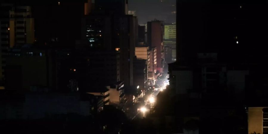 Caracas liegt wieder im Dunkeln