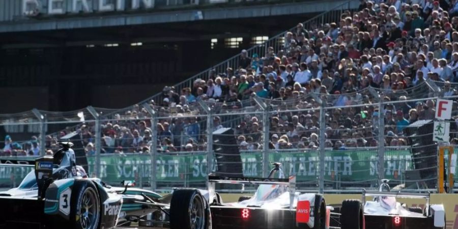 Die Formel E ist wieder auf dem ehemaligen Flughafen Tempelhof in Berlin zu Gast. Foto: Bernd von Jutrczenka