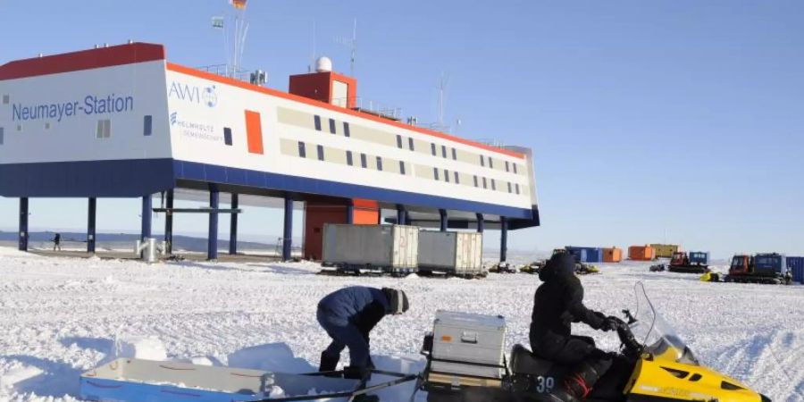 Die deutsche Forschungsbasis Neumayer-Station III in der Antarktis. Foto: Hans-Christian Wöste/dpa