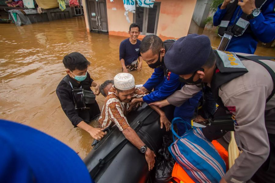 Überschwemmungen in Indonesien