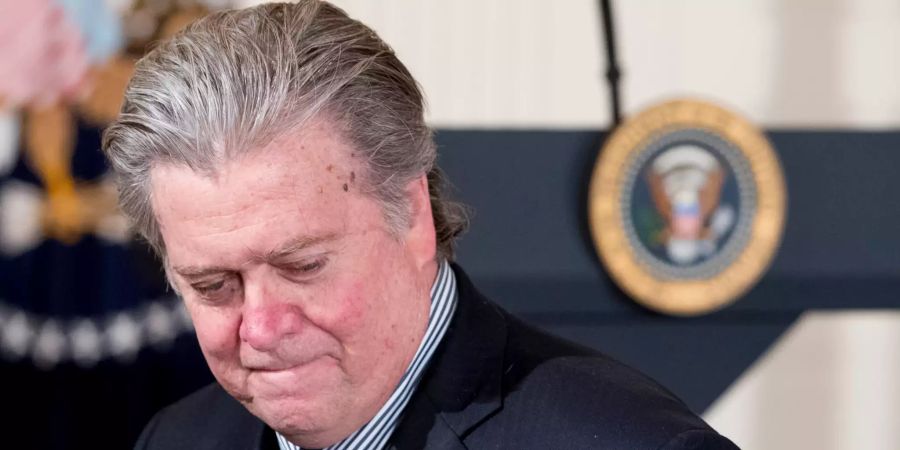 Trump begnadigt einstigen Chefstrategen Bannon