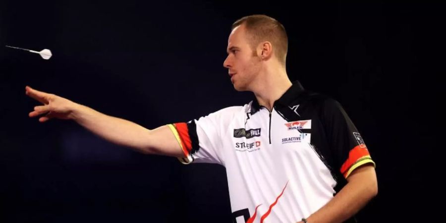 Max Hopp ist in der zweiten Runde der Darts-WM ausgeschieden. Foto: Steven Paston/PA Wire/dpa