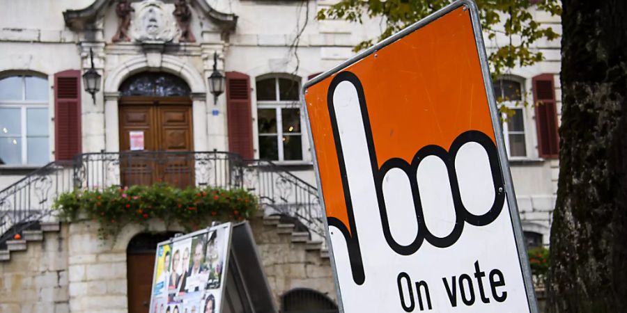 Im Kanton Jura haben alle bisherigen Regierungsmitglieder die Wiederwahl geschafft.