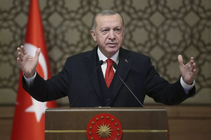 Für Erdogan ist die wahrscheinliche Stichwahl ein Rückschlag. In seinen 20 Jahren an der Macht hat er bislang jede landesweite Wahl gewonnen. Erdogan
