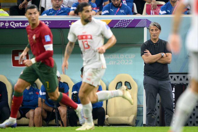 Nati-Coach Murat Yakin während des Spiels zwischen der Schweiz und Portugal an der WM 2022. WM 2022