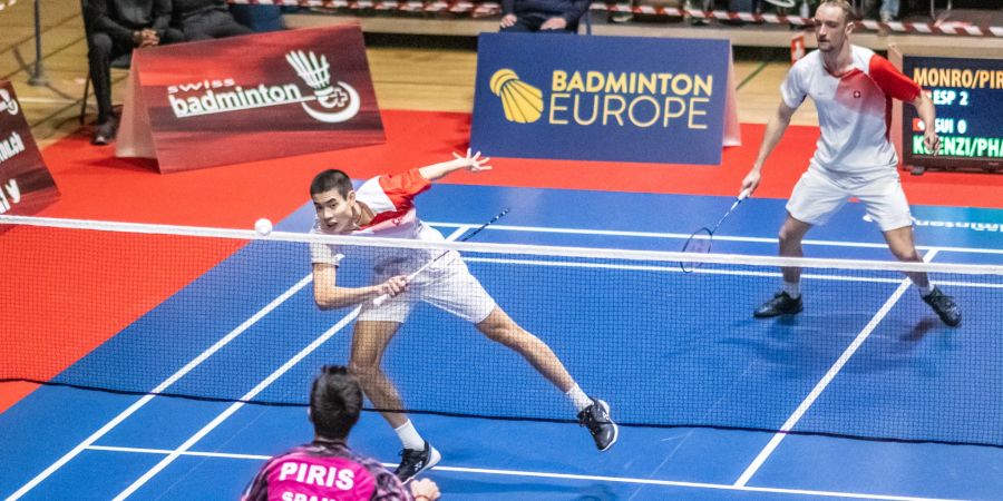 Badmintonspieler auf dem Feld