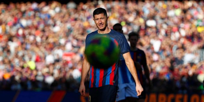 Barcelonas Robert Lewandowski beim Derby gegen Espanyol. Robert Lewandowski