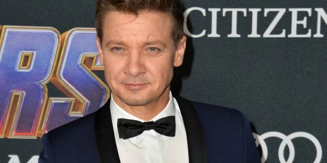 jeremy renner avengers