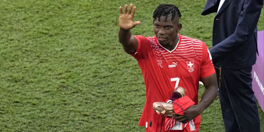 Noch ist unklar, ob Pavlovic gegen die Schweiz wieder fit ist.