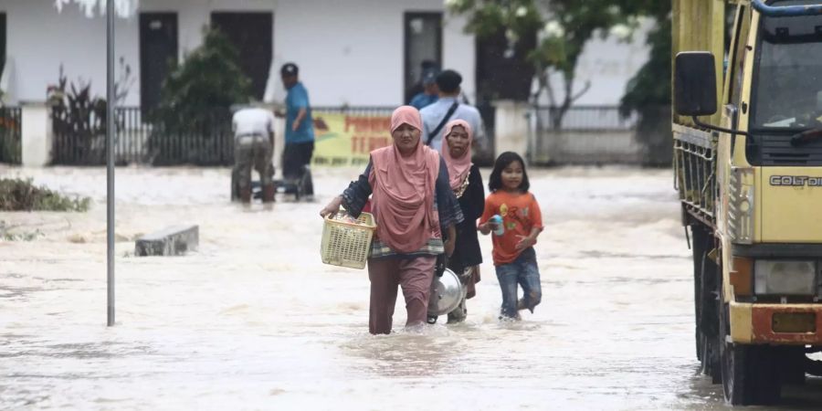 Überschwemmung in Indonesien