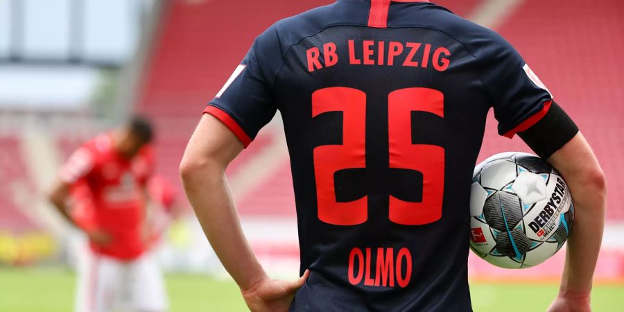 Dani Olmo und RB Leipzig verbringen einen ruhigen Nachmittag in Mainz.