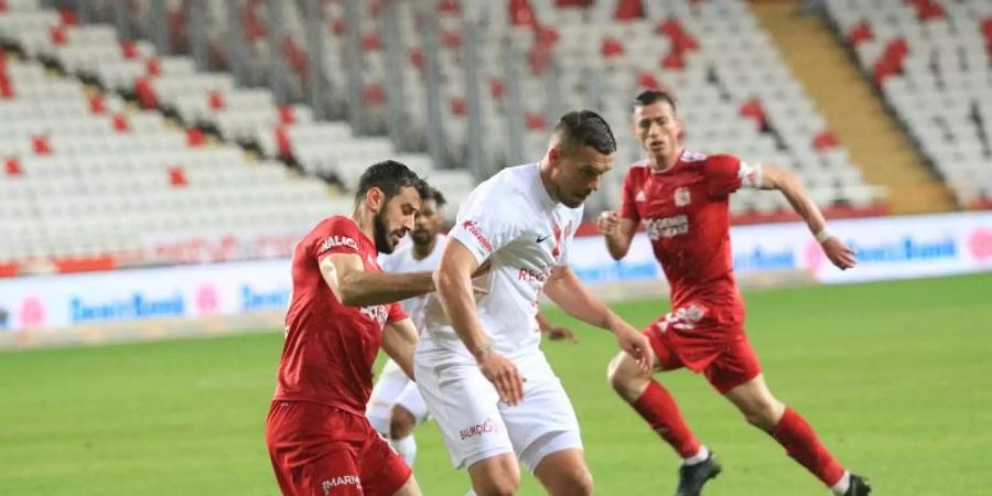 Ab 12. Juni soll die Süper Lig in der Türkei wieder spielen. Foto: Uncredited/AP/dpa