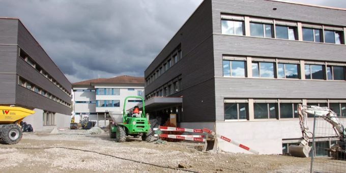 Bibliothek Ludothek: Bald ist es so weit.