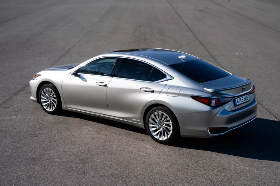 2020 Lexus ES300h