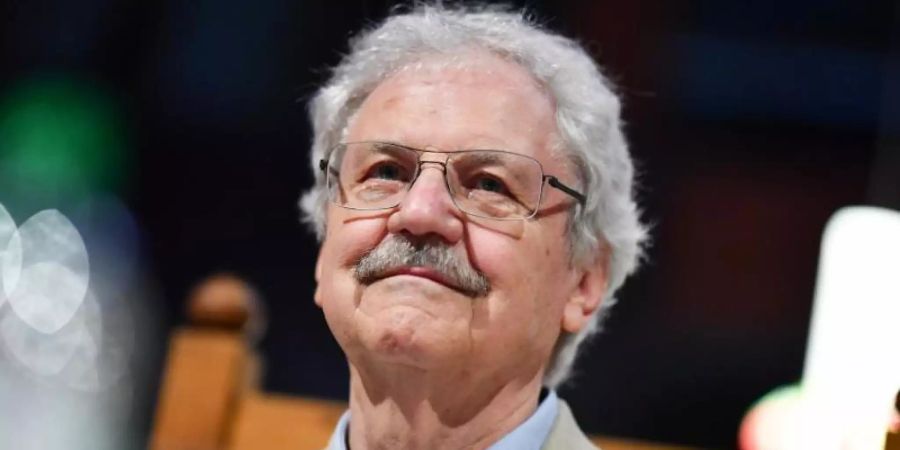 Dem Kinderbuchautor Paul Maar gehen die Ideen nicht aus. Foto: Uwe Anspach/dpa