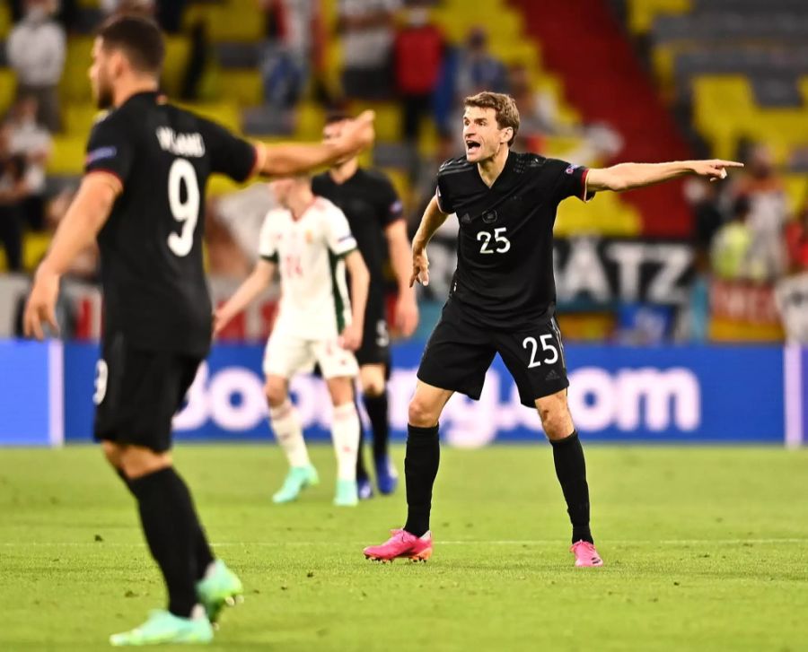 Deutschland zittert sich gegen Ungarn in den Achtelfinal.