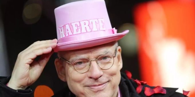 Er gehört zu den eigenwilligsten Filmemachern Deutschlands: Rosa von Praunheim. Foto: Michael Kappeler/dpa Er gehört zu den eigenwilligsten Filmemachern Deutschlands: Rosa von Praunheim. Foto: Michael Kappeler/dpa