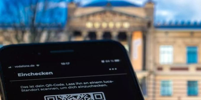 Die Luca App ermöglicht verschlüsselte Kontaktdatenübermittlung für Gastgeber und ihre Gäste sowie datensichere Nachverfolgung. Foto: Jens Büttner/dpa-Zentralbild/dpa Die Luca App ermöglicht verschlüsselte Kontaktdatenübermittlung für Gastgeber und ihre Gäste sowie datensichere Nachverfolgung. Foto: Jens Büttner/dpa-Zentralbild/dpa