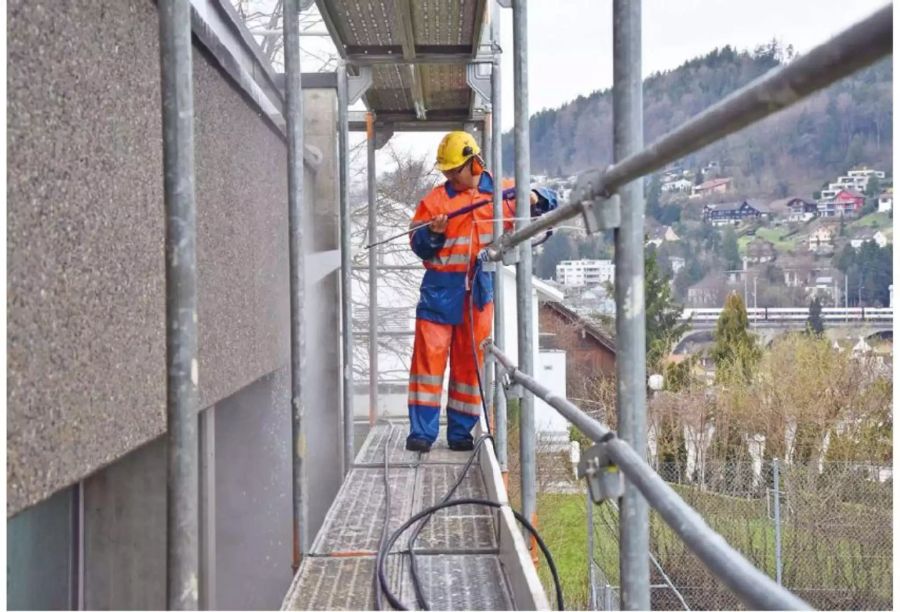 Sanierungsarbeiten am Neuhof