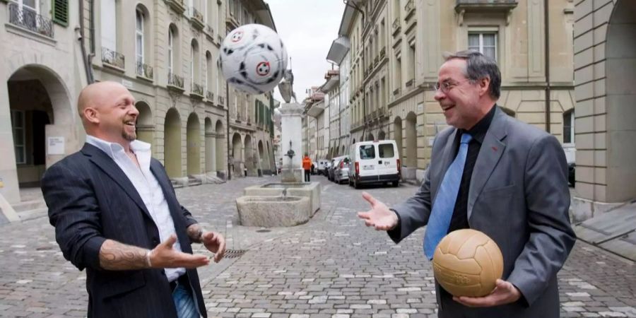 Tschäppät mit Gölä während der Euro 08 in Bern.