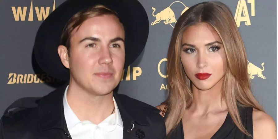 Mario Götze und seine Freundin, das Model Ann-Kathrin Brömmel, besuchen nach dem Hahnenkammrennen die Kitz Race Party.