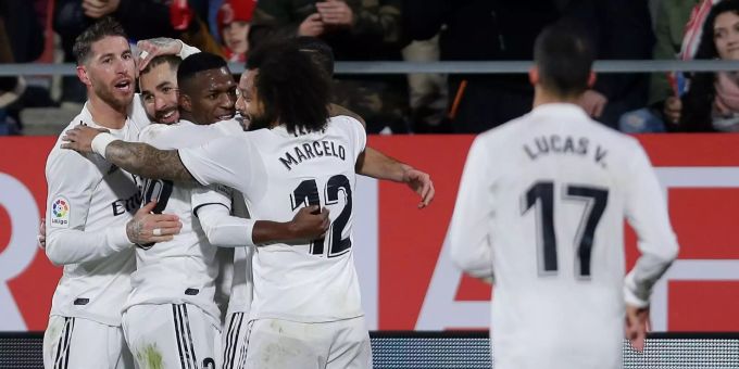Die Spieler von Real Madrid können sich über den Einzug in den Cup-Halbfinal freuen. Spieler von Real Madrid jubeln.
